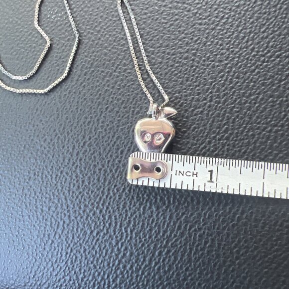 Swarovski new york apple Silver Tone necklace  15” necklace +3” More - Picture 8 of 9